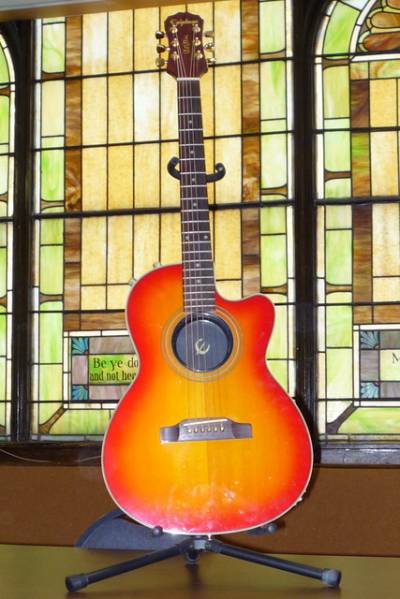 NGD Chet Atkins SST. Epiphone Guitars