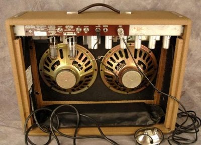 Fender 1963 Vibroverb Reissue Back - Champagnes.jpg