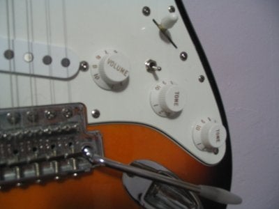 Mini Toggle neck on.JPG
